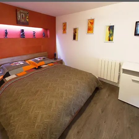 Le Corbeau - Grand Centre, Calme Apartment